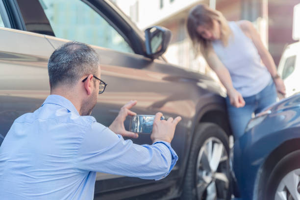 Professional Auto Insurance Quotes technician working in Waelder, TX